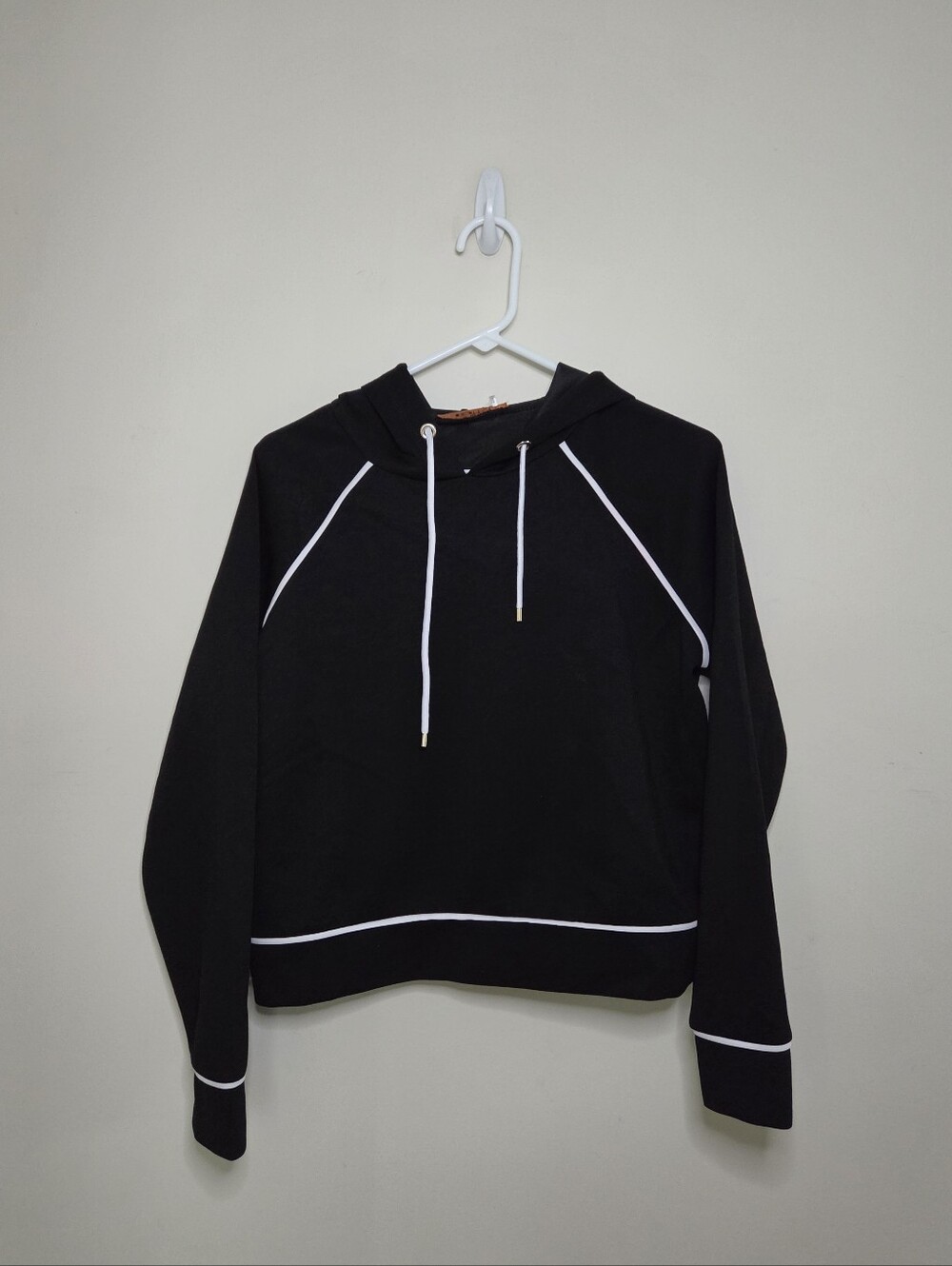 Women's Belldini Black Hooded Pullover Sz Medium